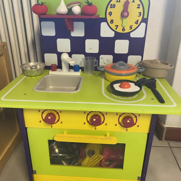 Cuisinière enfant