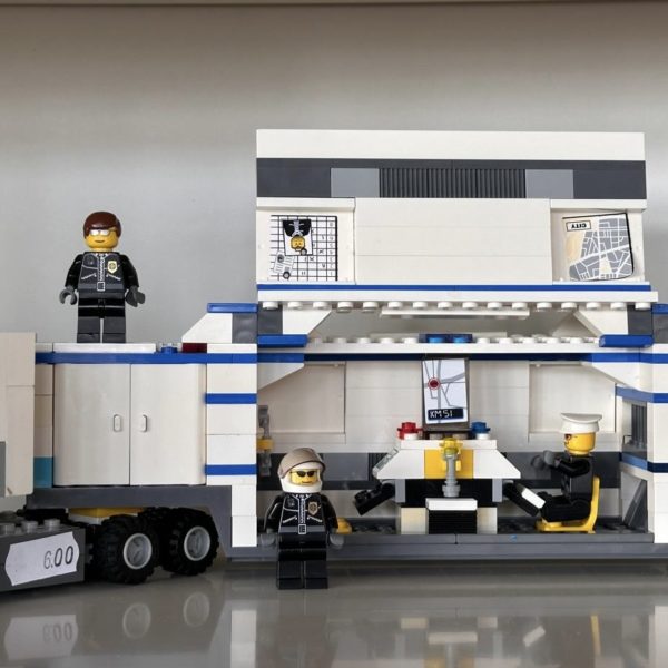LEGO Camion police